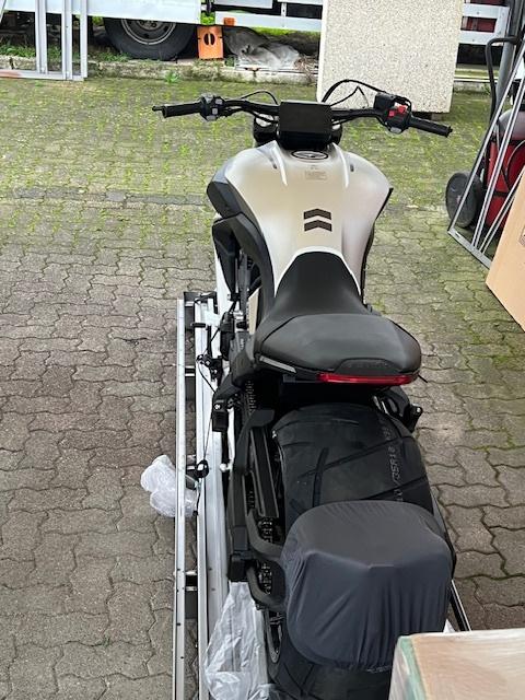 Moto BENDA FLC 700